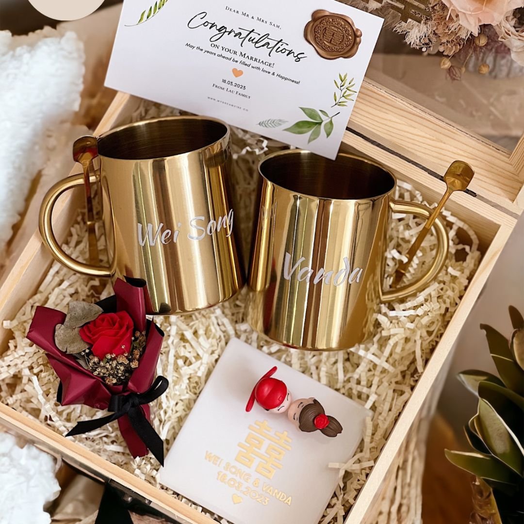 The Golden Moments Gift Set with Personalised 400ml Gold Stainless Steel Mugs and Figurine or Ring Holder in Wooden Gift Box