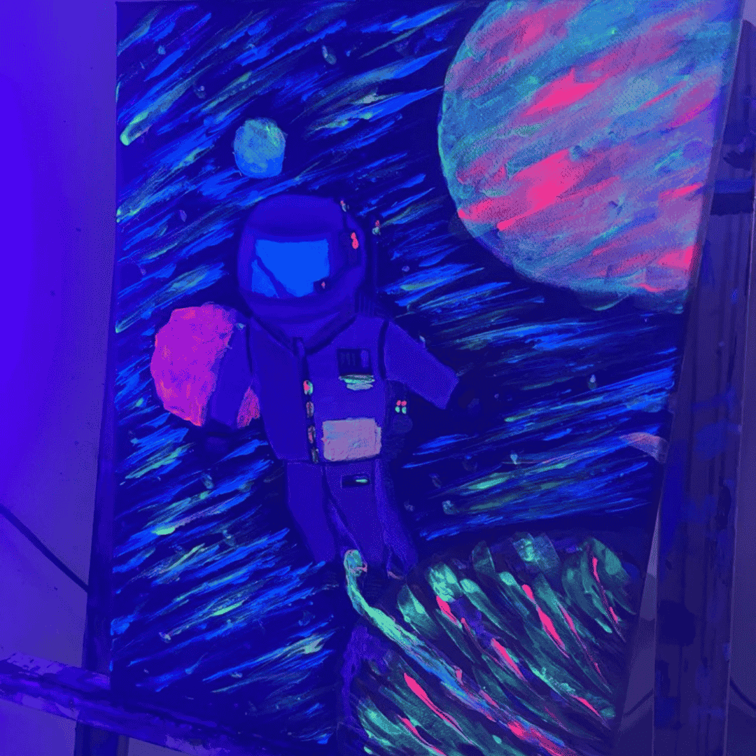 Glow in the Dark Painting Workshop for Kids with Ice Cream & Drink