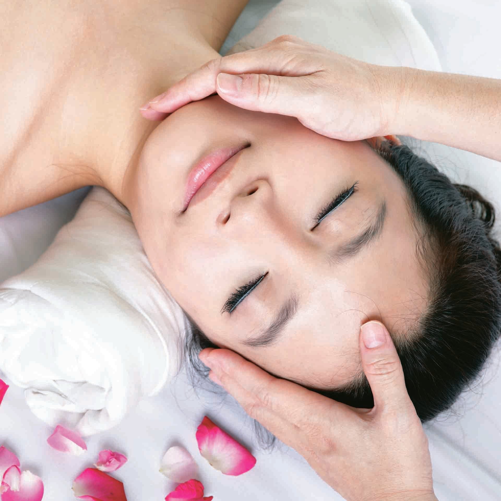 60-minute Aroma Rich Massage