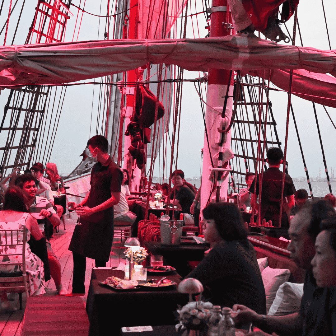 City Lights Dinner Cruise with Freeflow (Junior Ticket)