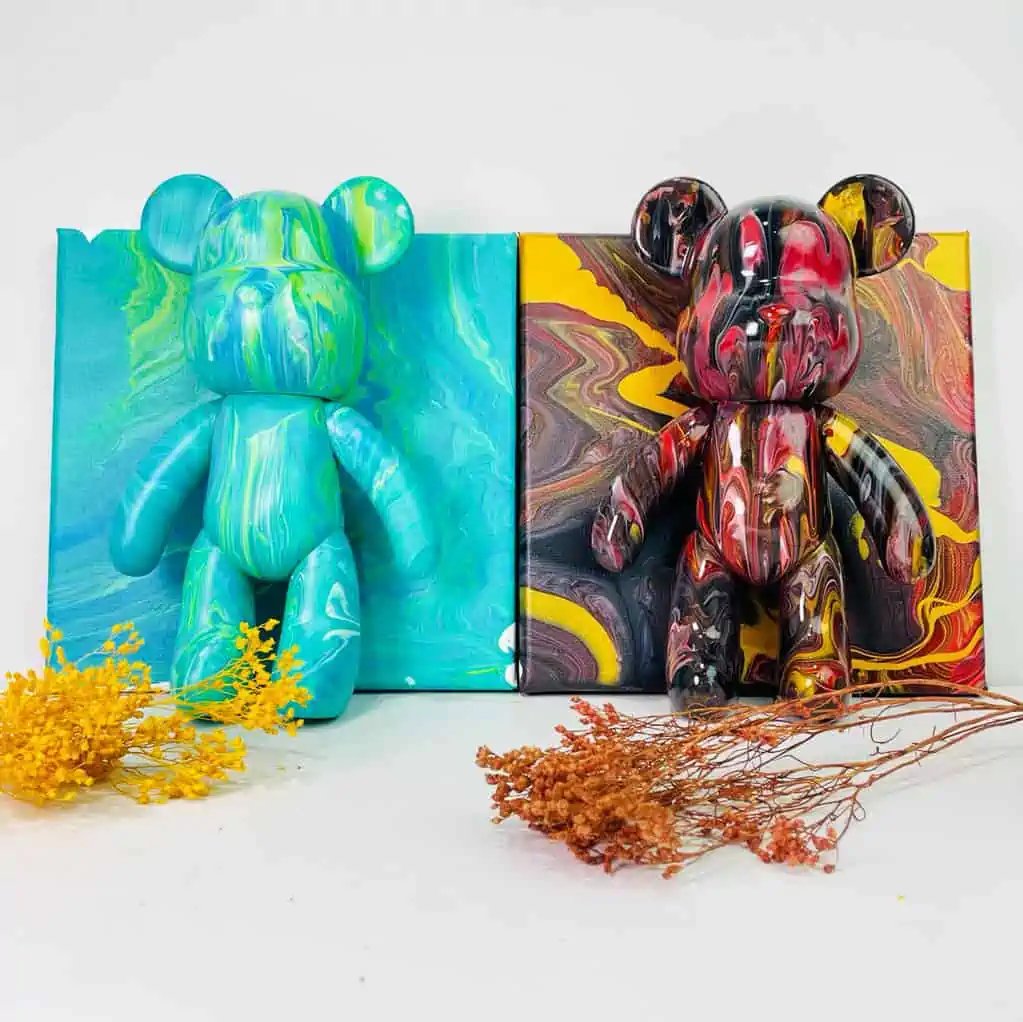 Acrylic Pour Workshop (22.5cm Bear & Keychain)