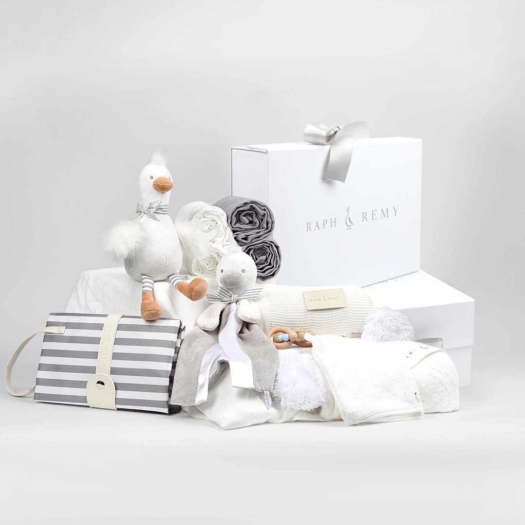 7 Essentials Collection Gift Set
