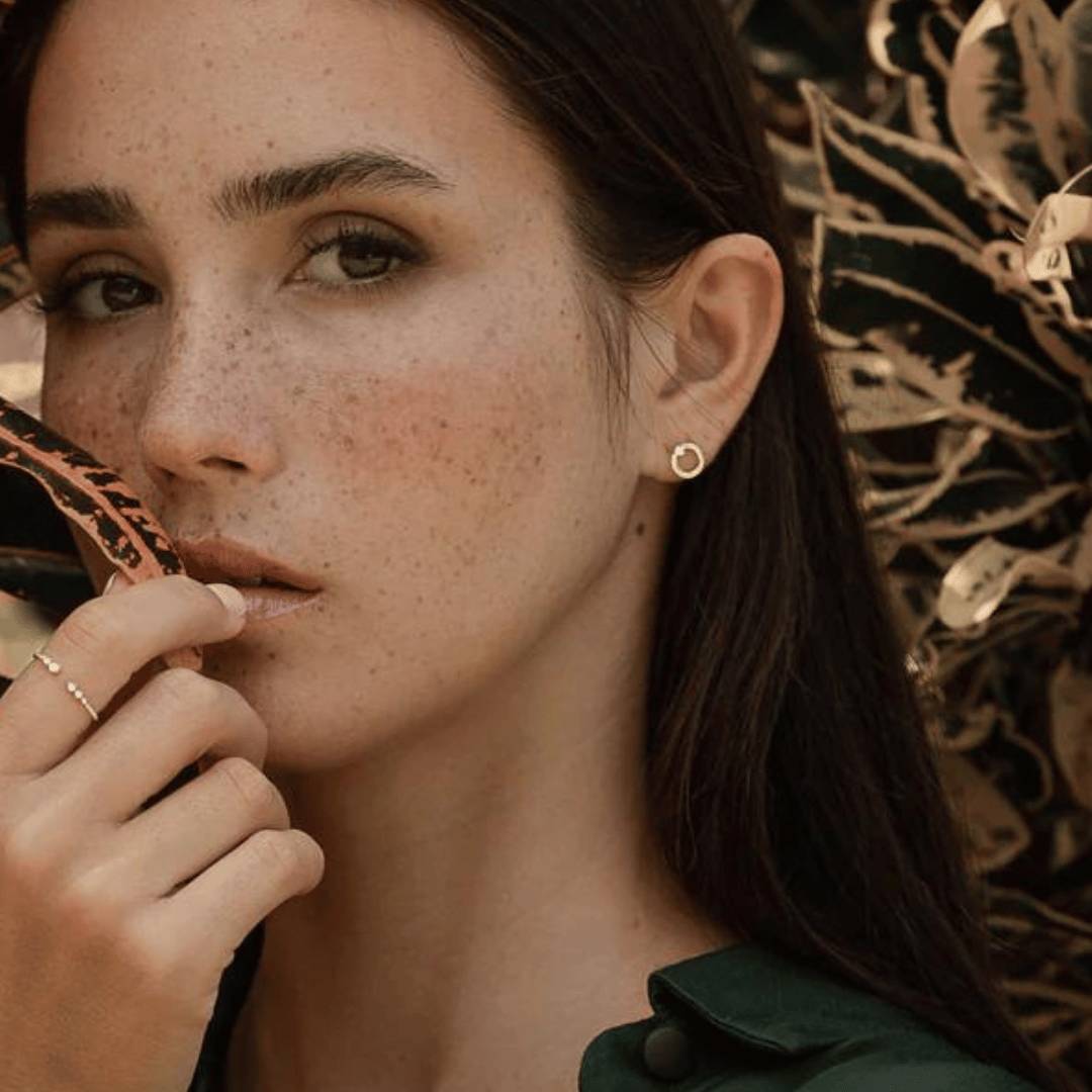 Single Diamond Circle "Jumna" Ear Studs