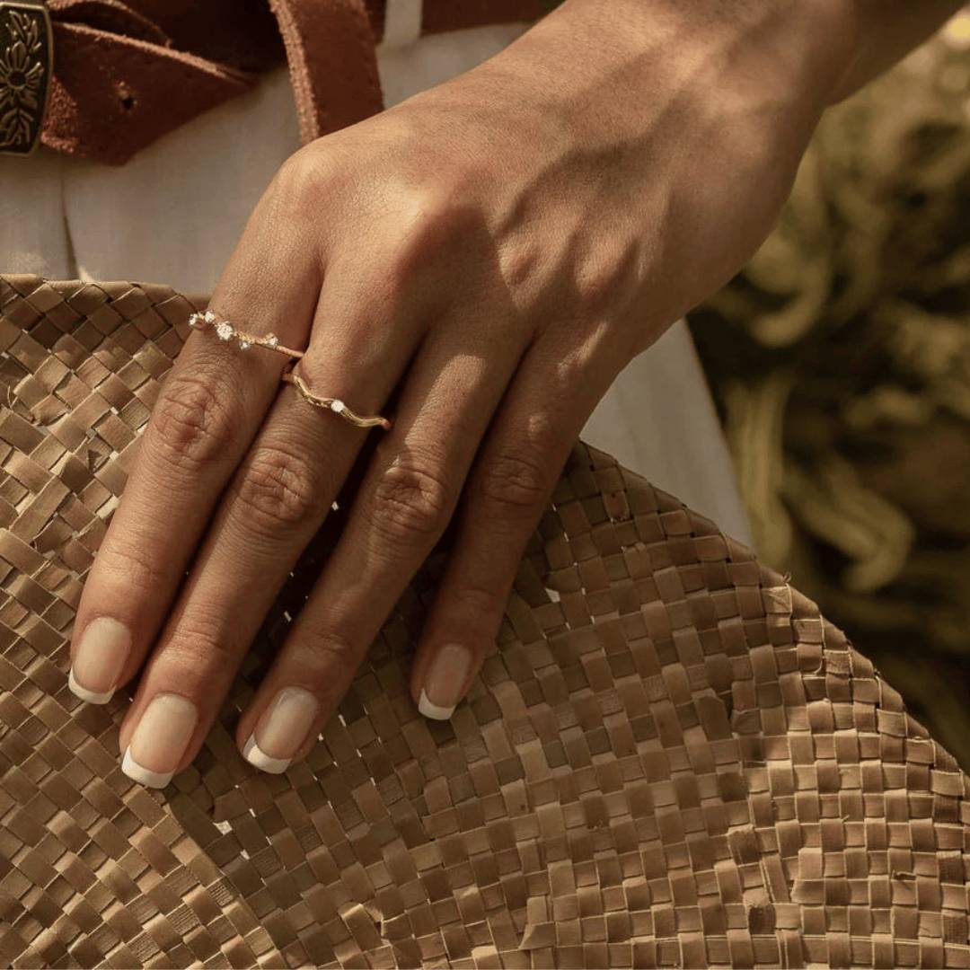 Single Diamond Stackable Wavy "Anadyr" Ring