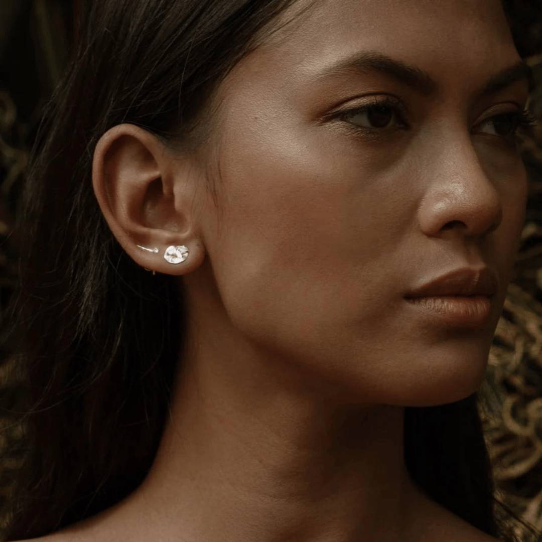 Single Diamond Stick "Tage" Ear Studs