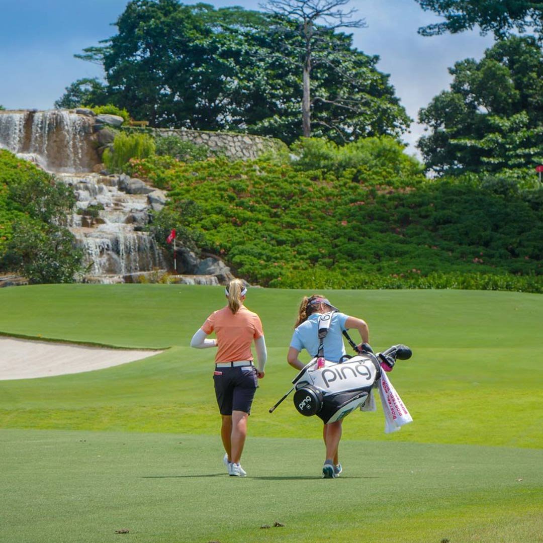 Weekday 18-Hole Golf Round for 2