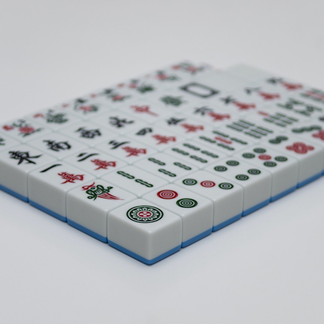 A1 Size 160 Tiles Crystal Singapore Mahjong Set with Leather Hard Case