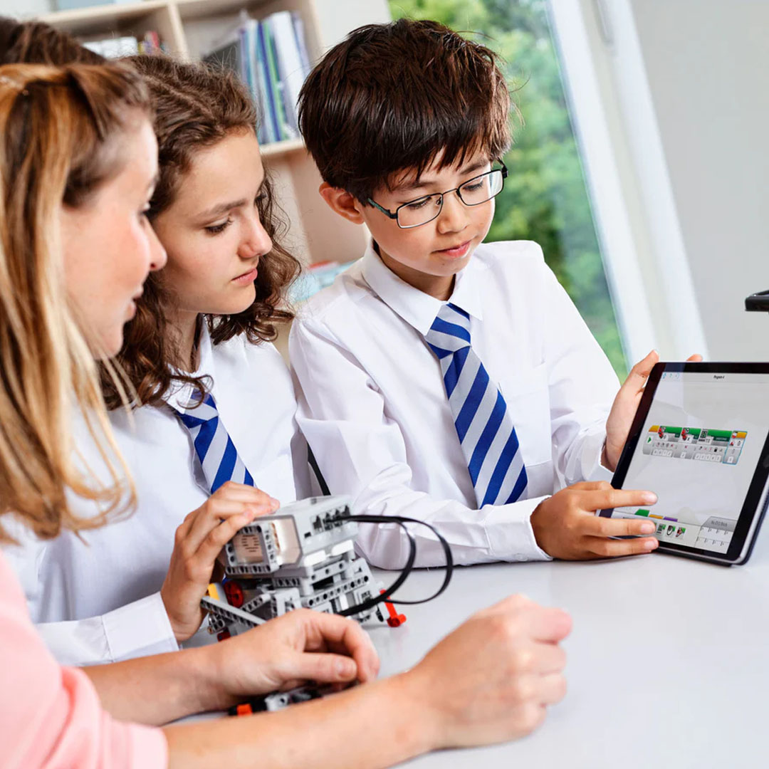 LEGO Mindstorms EV3 Educational Game